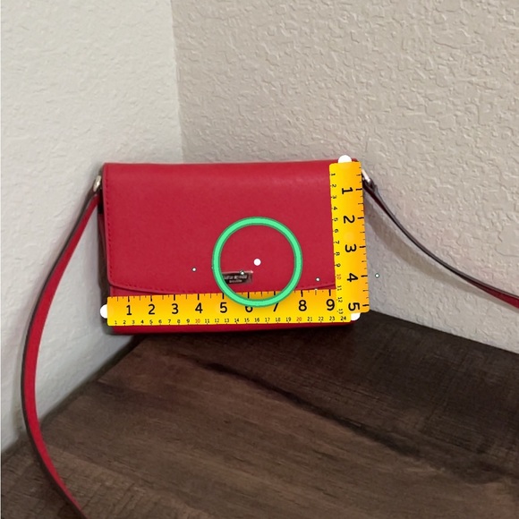 ♠️ Kate Spade red crossbody purse - Picture 5 of 5